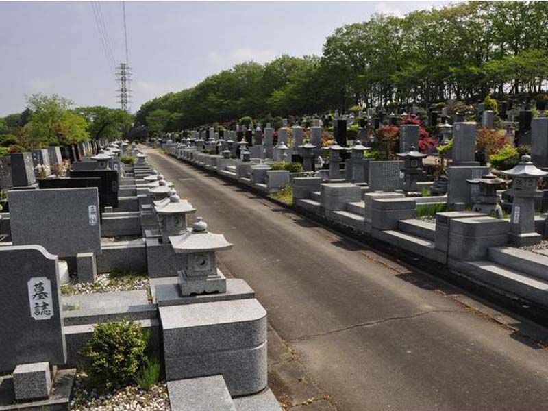 秩父市営 秩父聖地公園やすらぎの丘　区画整備された墓域