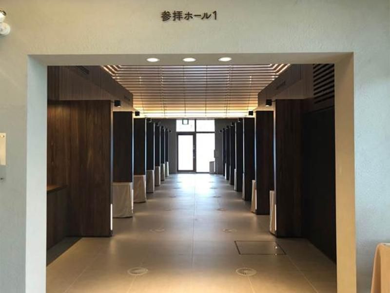 横浜市営 日野こもれび納骨堂　光が入る参拝ホール