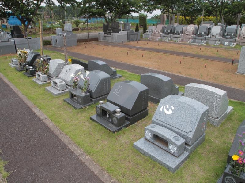 八千代メモリアルヒルズの芝生墓地