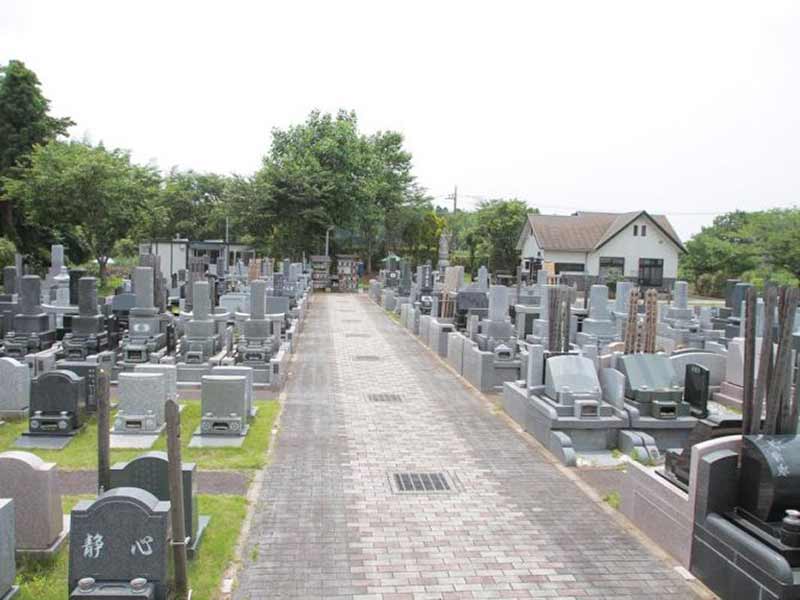 八千代メモリアルヒルズの園内通路