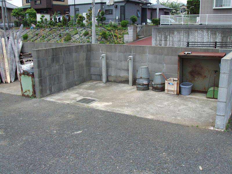 成田市営 成田霊園　水汲み場