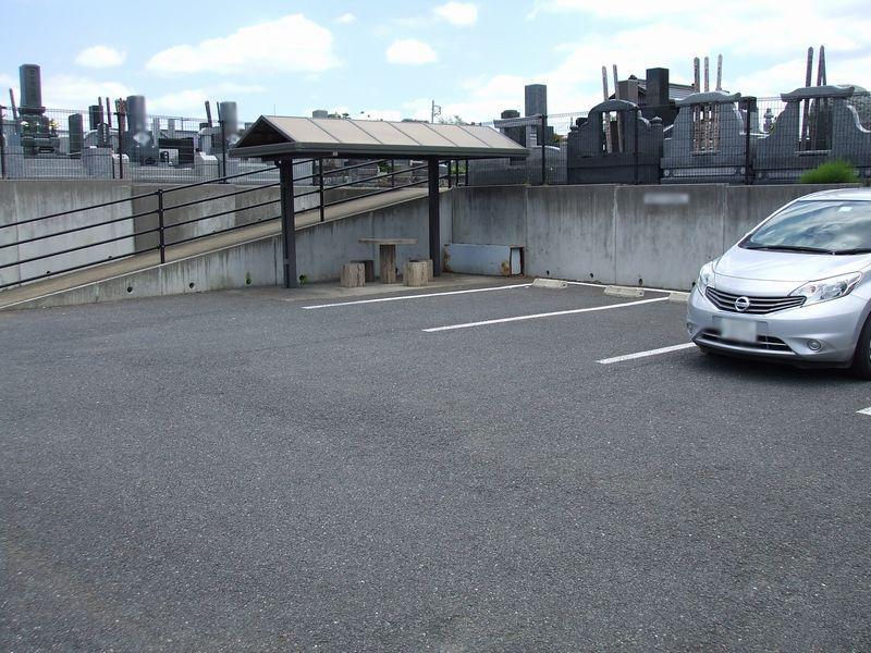 成田市営 成田霊園　駐車スペース