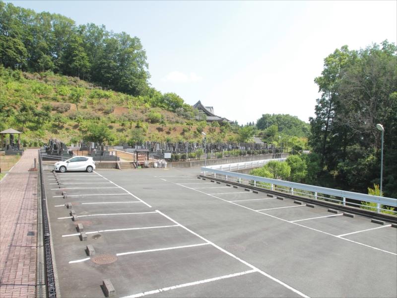 浄光の森聖地　駐車場