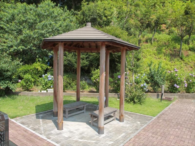 浄光の森聖地　東屋