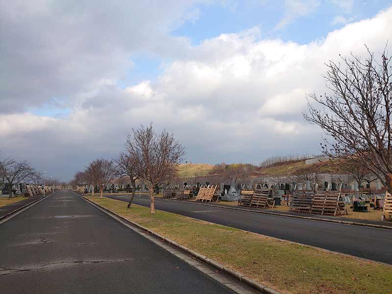 黒石市姥懐霊園墓地