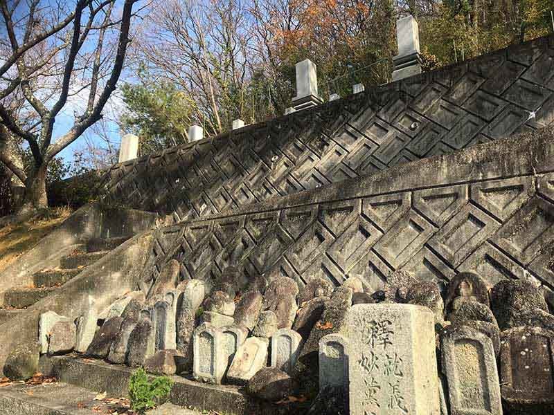 福山市内海町天満共用墓地