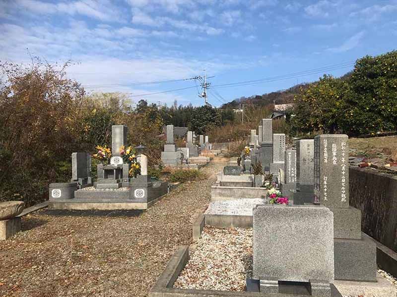 福山市内海町町共用墓地