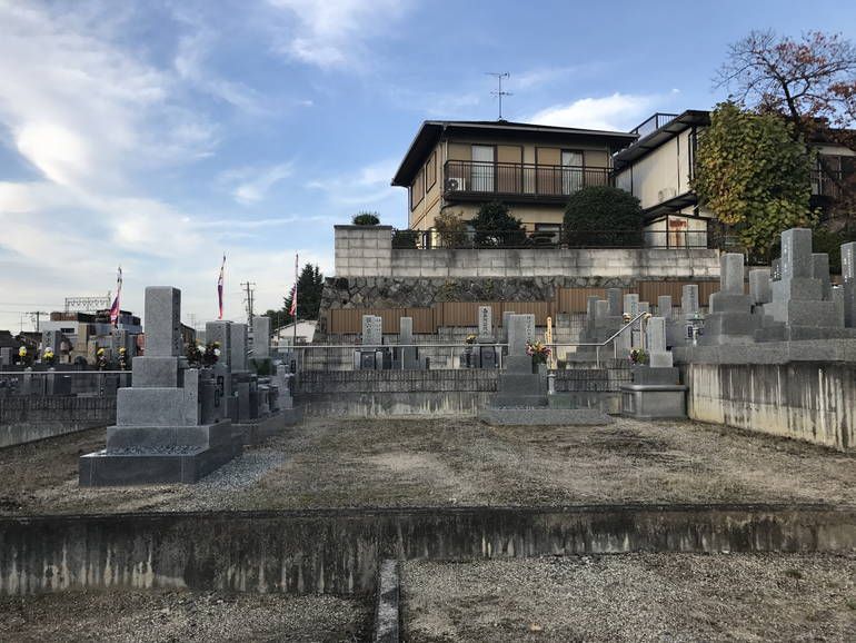 上石切法照寺霊苑　空き区画