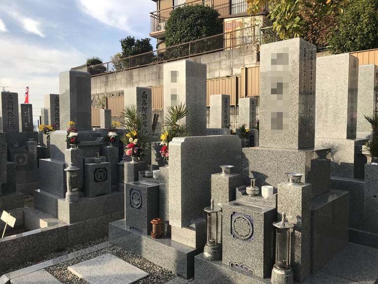 上石切法照寺霊苑　清潔な苑内