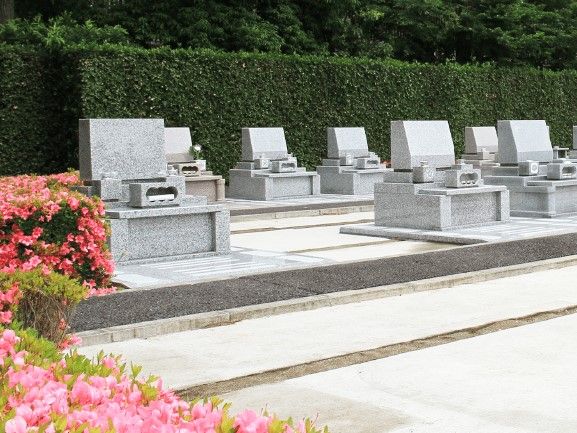 所沢聖地霊園　ゆとりのある設計でゆったりお参りできる墓域