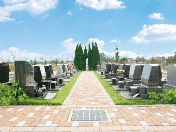 大宮霊園 第二期　バリアフリー設計の参道