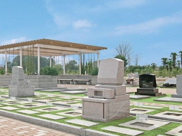 大宮霊園 第二期　隣との間にゆとりのある墓域
