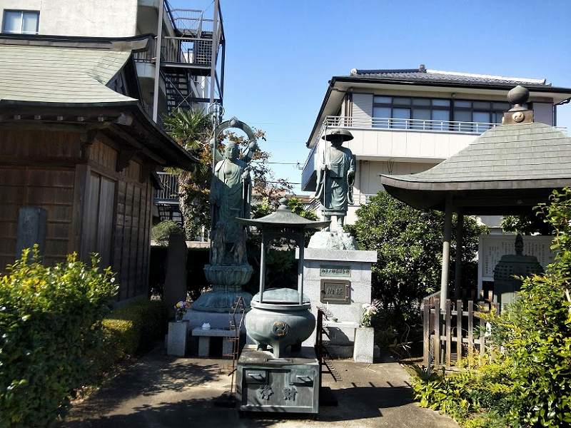 持寳寺 のうこつぼ