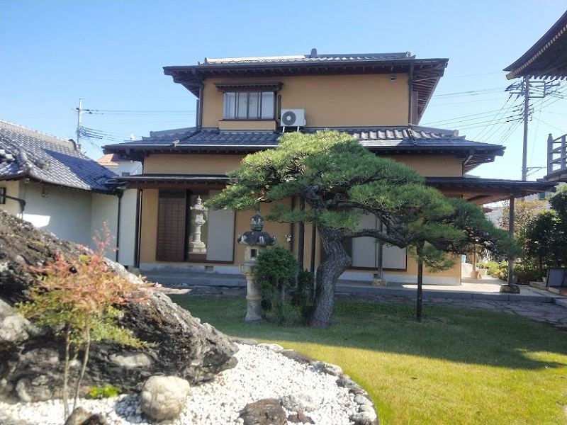 持寳寺 のうこつぼ