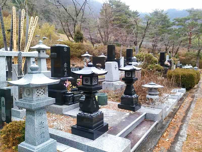 甲府市 つつじが崎霊園