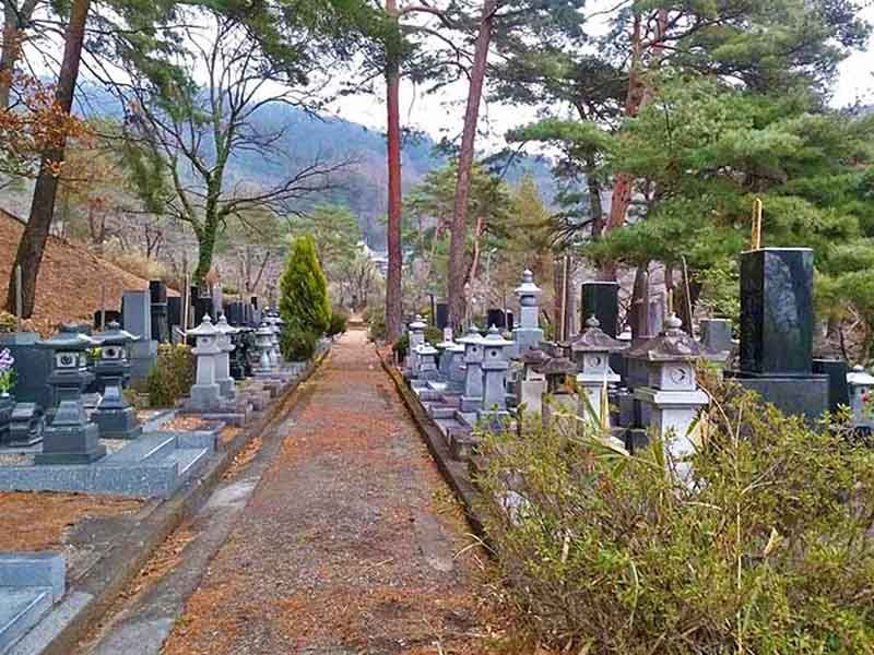 甲府市 つつじが崎霊園