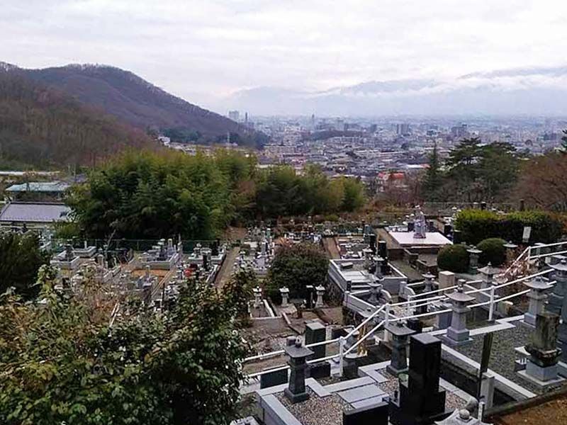 甲府市 つつじが崎霊園