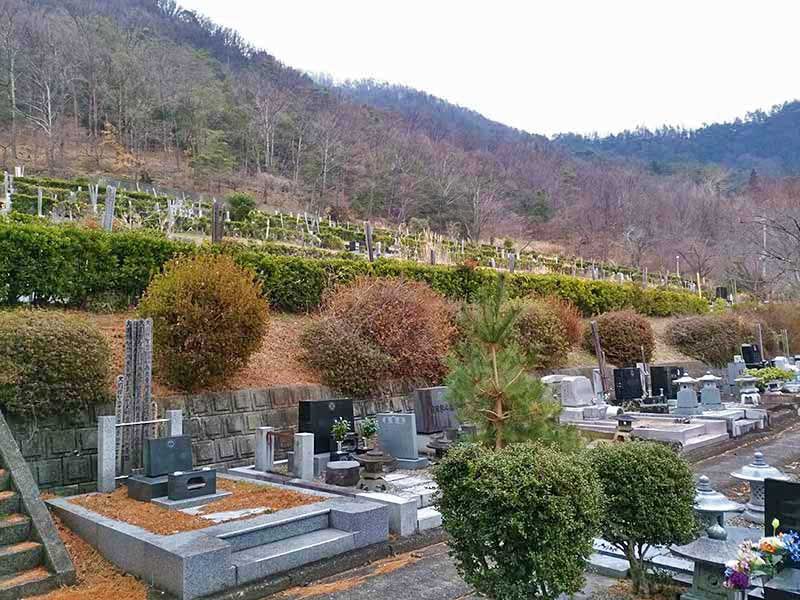 甲府市 つつじが崎霊園
