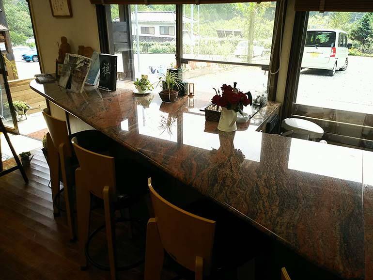 西東京墓苑　休憩所②