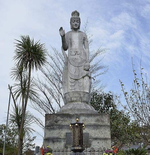 龍泉寺 のうこつぼ