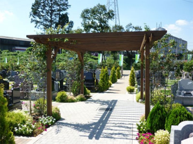 メモリアルガーデン新座　緑に囲まれた霊園内