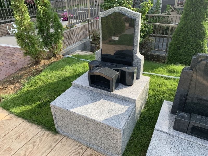 メモリアルプレイス川口の郷の新しい墓石