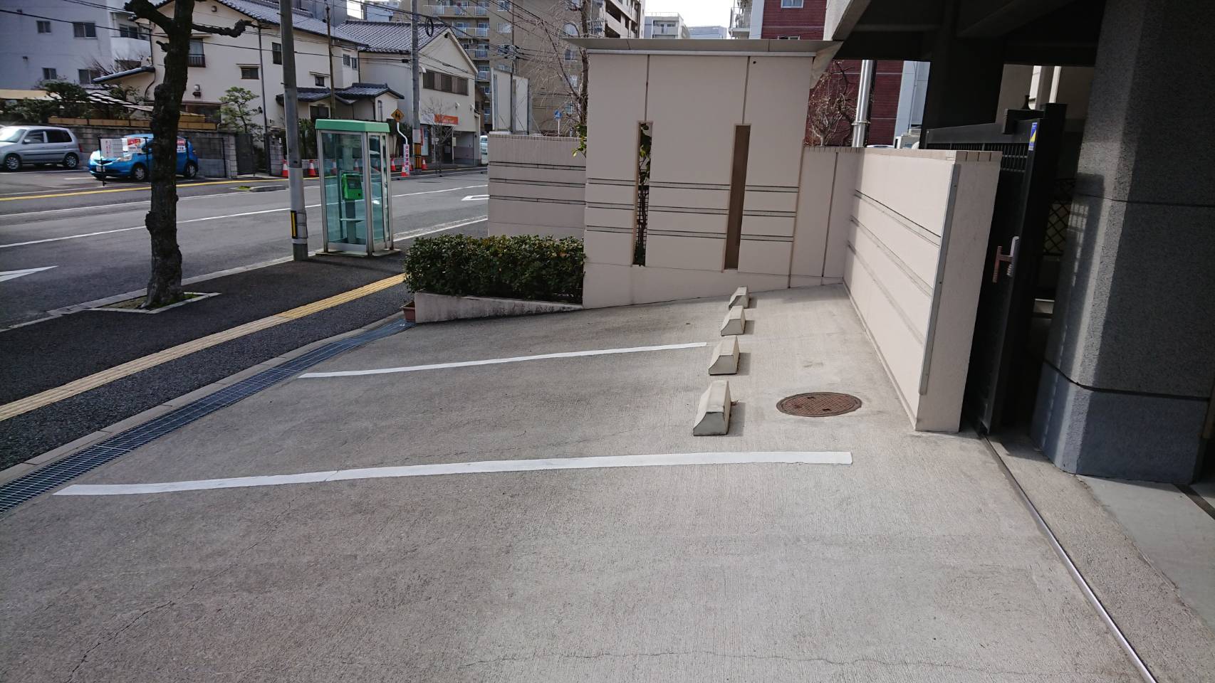 専光寺墓苑の駐車場