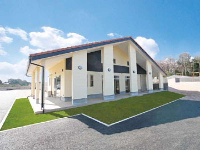 メモリアルパーク緑の丘　広々とした管理事務所