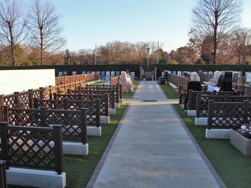 サニープレイス所沢　通路にゆとりのある墓域