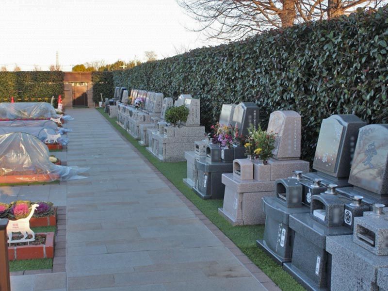 サニープレイス所沢　ペットと一緒に入れる区画がある墓域