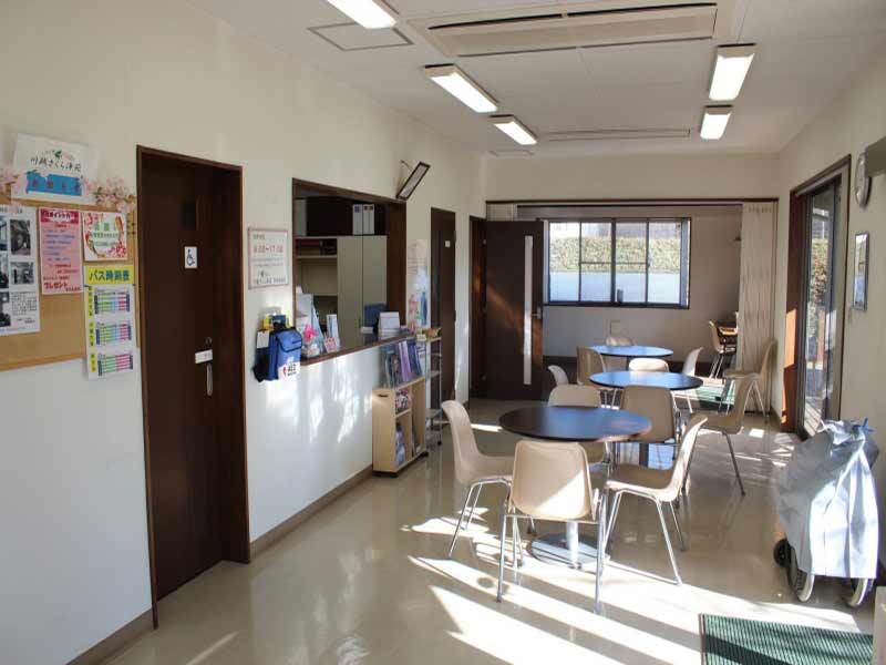 川越さくら浄苑　休憩室内