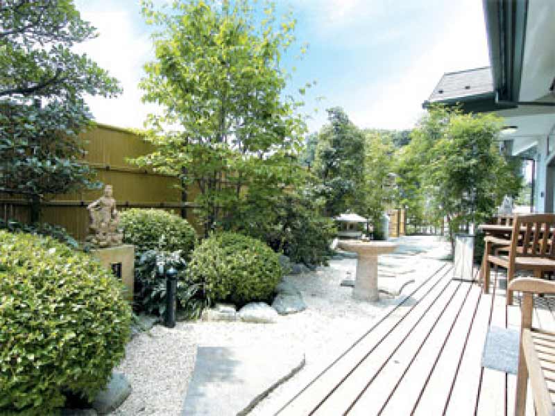 川越さくら浄苑　美しい庭園