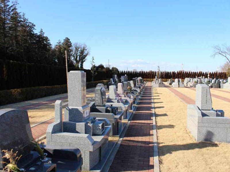 南川越霊園　日当たりのよい墓域