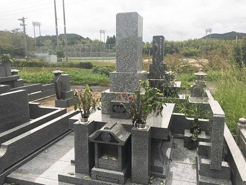 萩市営 築地墓地