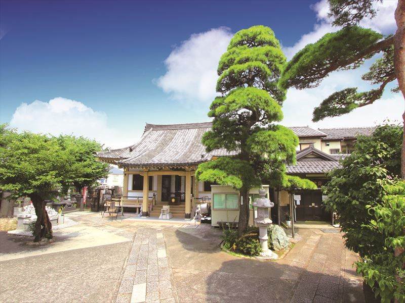 下高井戸 龍泉寺墓苑 歴史のある龍泉寺外観