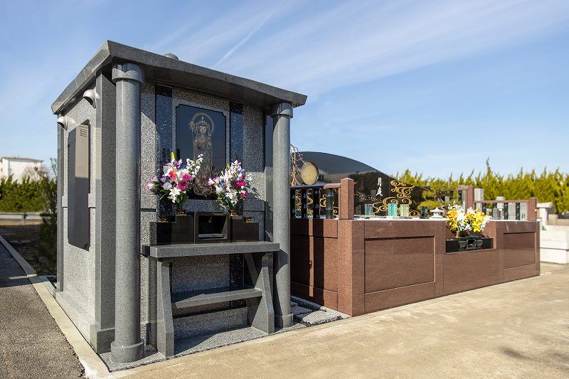 清勝院　合同供養墓「令徳廟」