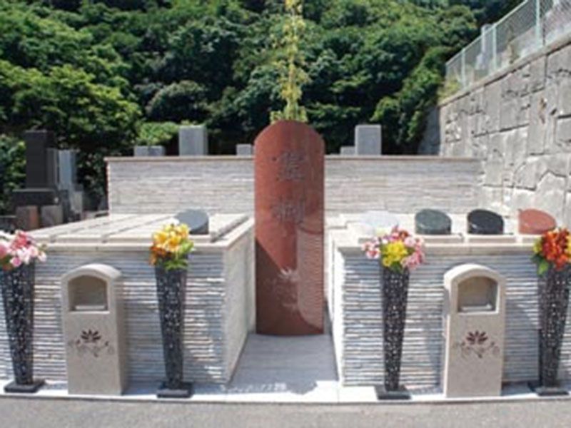 ゆったりとしたつくりの墓所