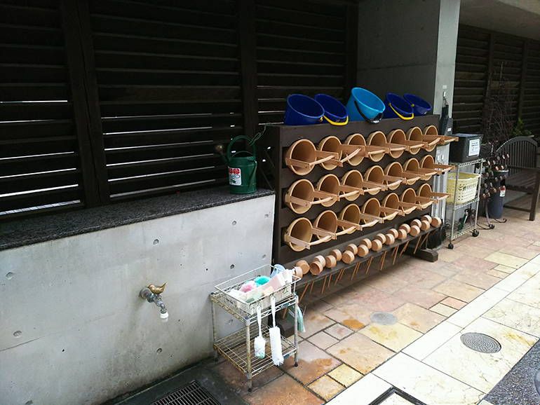 小平ふれあいパーク　掃除用具を完備された水場