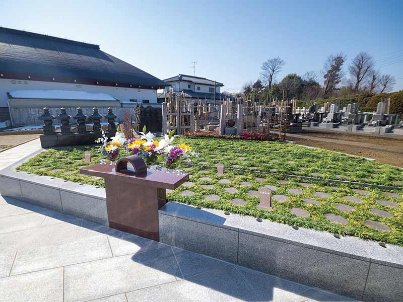 慈眼院墓苑 永代供養墓・樹木葬　日当たりのよい樹木葬区画