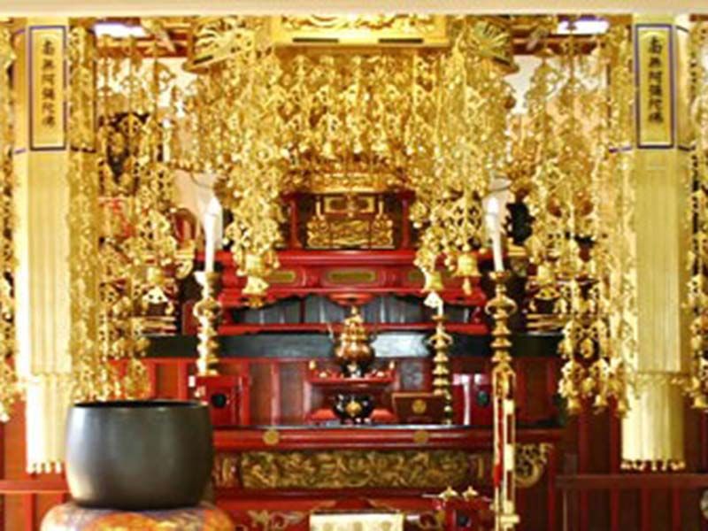 専念寺　本堂内部