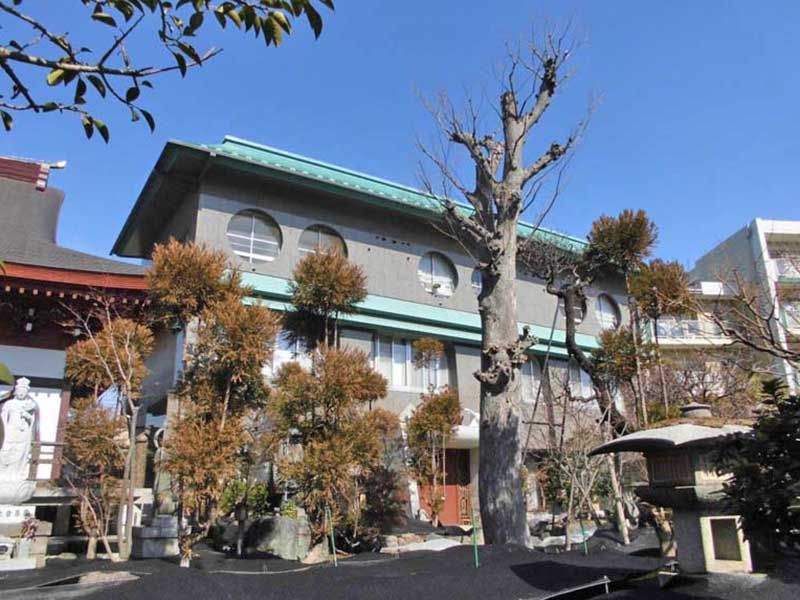 稲荷山 光明院　丸い窓の客殿