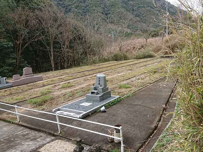東広島市営下河内墓園