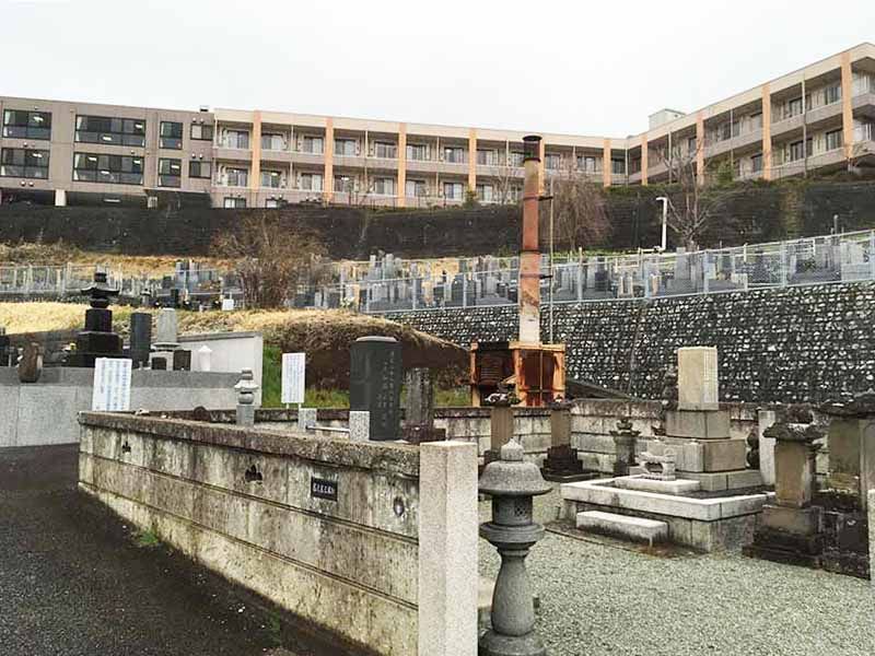 曹洞宗大蔵山 安全寺　歴史を感じられる墓所