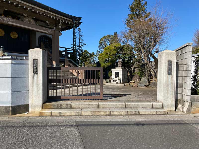本行寺墓苑