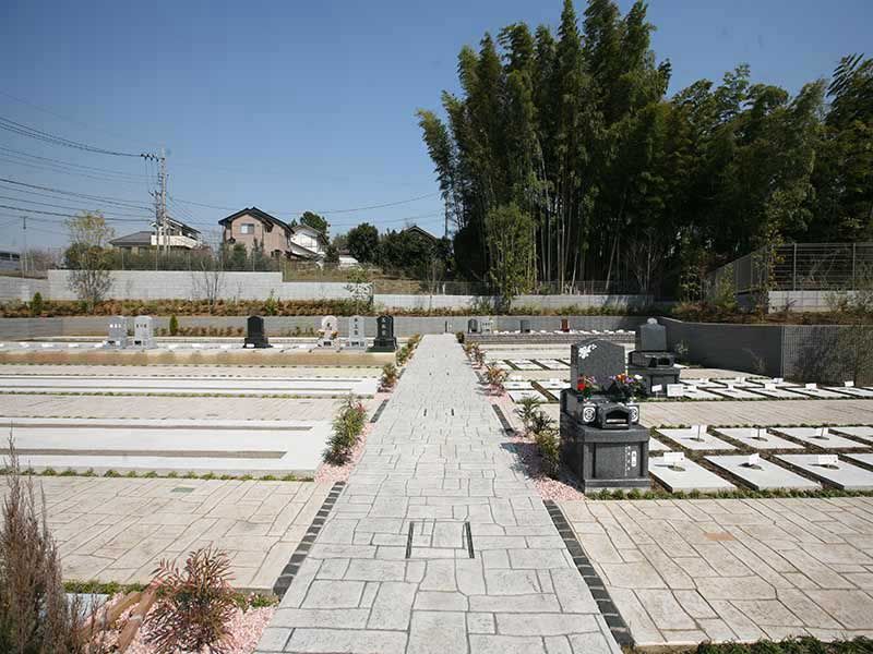 川口中央霊園の日当たりが良く明るい墓所