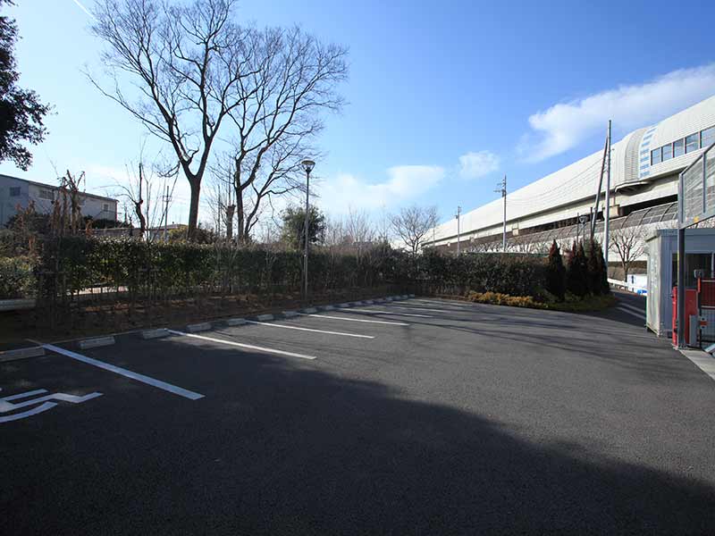 川口光輪メモリアルの駐車場