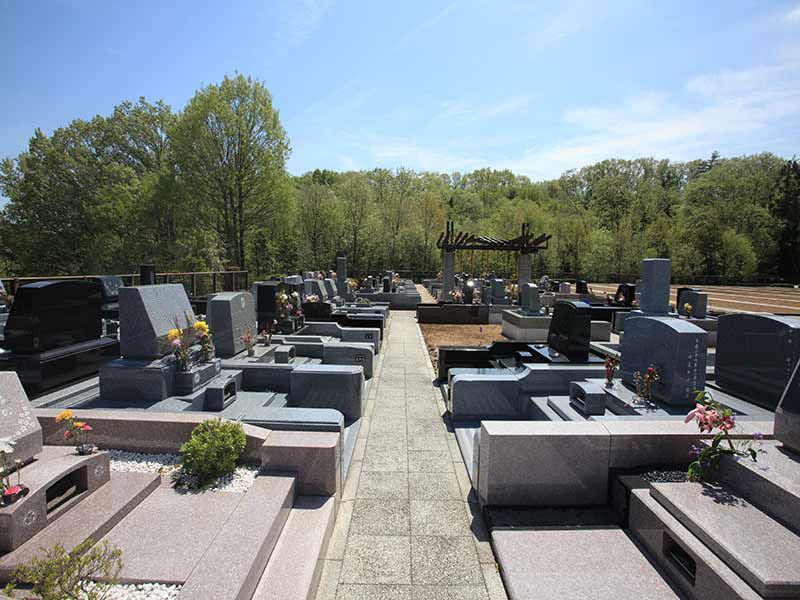 東京霊園　ゆったりとした区画の墓域②