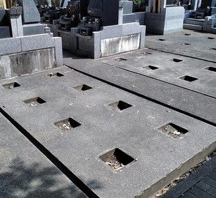 宝泉寺の墓所区画