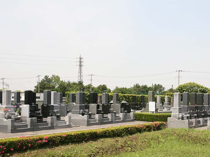 法光寺墓苑　緑に囲まれた墓域