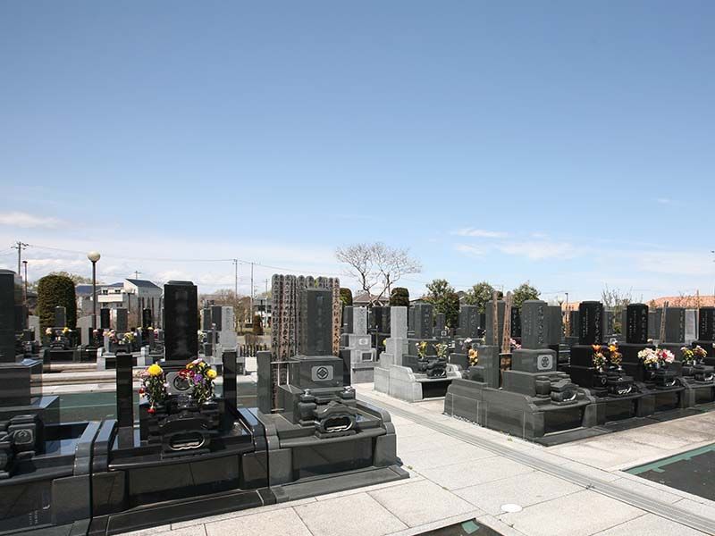 大林寺別院霊園　広く平坦な園内